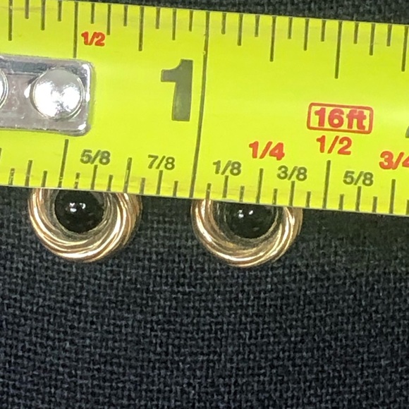 14k Gold Swirl Button and Onyx Cabochon Stud Vintage Earrings - Picture 6 of 10